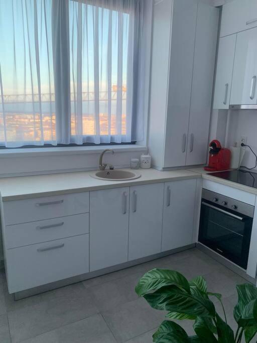 Cool Apartment Τιμισοάρα Εξωτερικό φωτογραφία